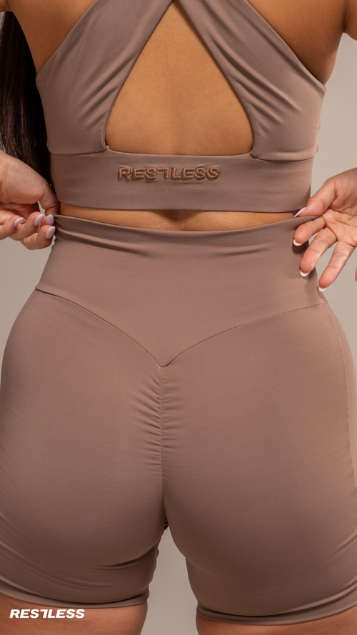 RESTLESS HIGH QUALITY NYLON ACTIVEWEAR SHORTS WOMEN |Color:TIERRA
ROPA DEPORTIVA COLOMBIA LA MEJOR MARCA DE ROPA DEPORTIVA COLOMBIA ROPA DEPORTIVA PARA PILATES SETS DEPORTIVOS PILATES SET DEPORTIVOS DE ALTA CALIDAD ROPA DEPORTIVA COLOMBIA PREMIUM SHORTS DEPORTIVOS SHORTS DEPORTE MUJER ROPA RUNNING ROPA PARA CORRER ROPA PARA PILATES ROPA PARA EL GYM SET DEPORTIVO PARA EL GYM ROPA DEPORTIVA MUJER CALI ROPA DEPORTIVA MUJER MEDELLIN BOGOTA
ropa deportiva RESTLESS para mujer bonita de alta calidad |Color:TIERRA