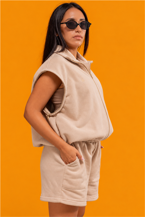 Ropa deportiva de lujo RESTLESS en algodón orgánico color Gold, tela transpirable de alta calidad hecha en Colombia.
FIBRAS ORGANICAS NATURALES ORGANIC COTTON NATURAL FABRICS|Color:GOLD