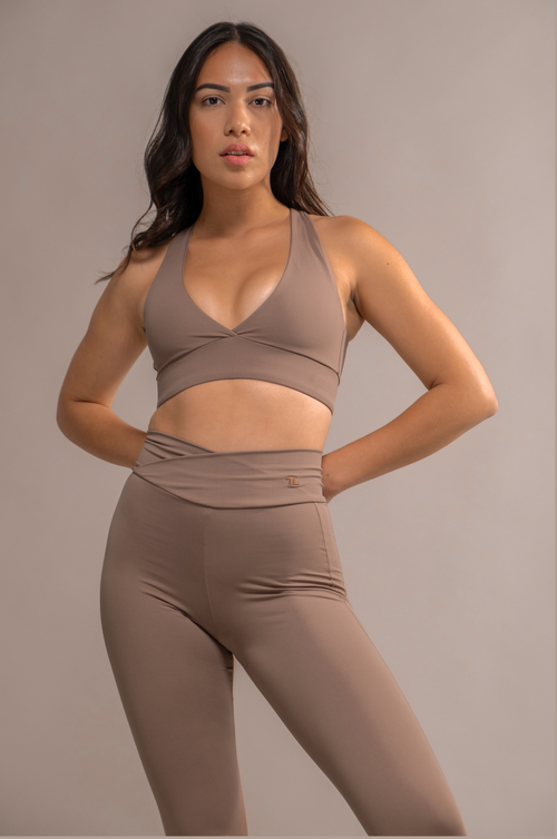 HIGH QUALITY RESTLESS ACTIVEWEAR SET WOMEN |Color:TIERRA

ropa deportiva RESTLESS para mujer bonita de alta calidad  ROPA DEPORTIVA COLOMBIA ROPA DEPORTIVA ORGANICA |Color:TIERRA